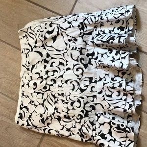White House Black Market skirt - Size 6